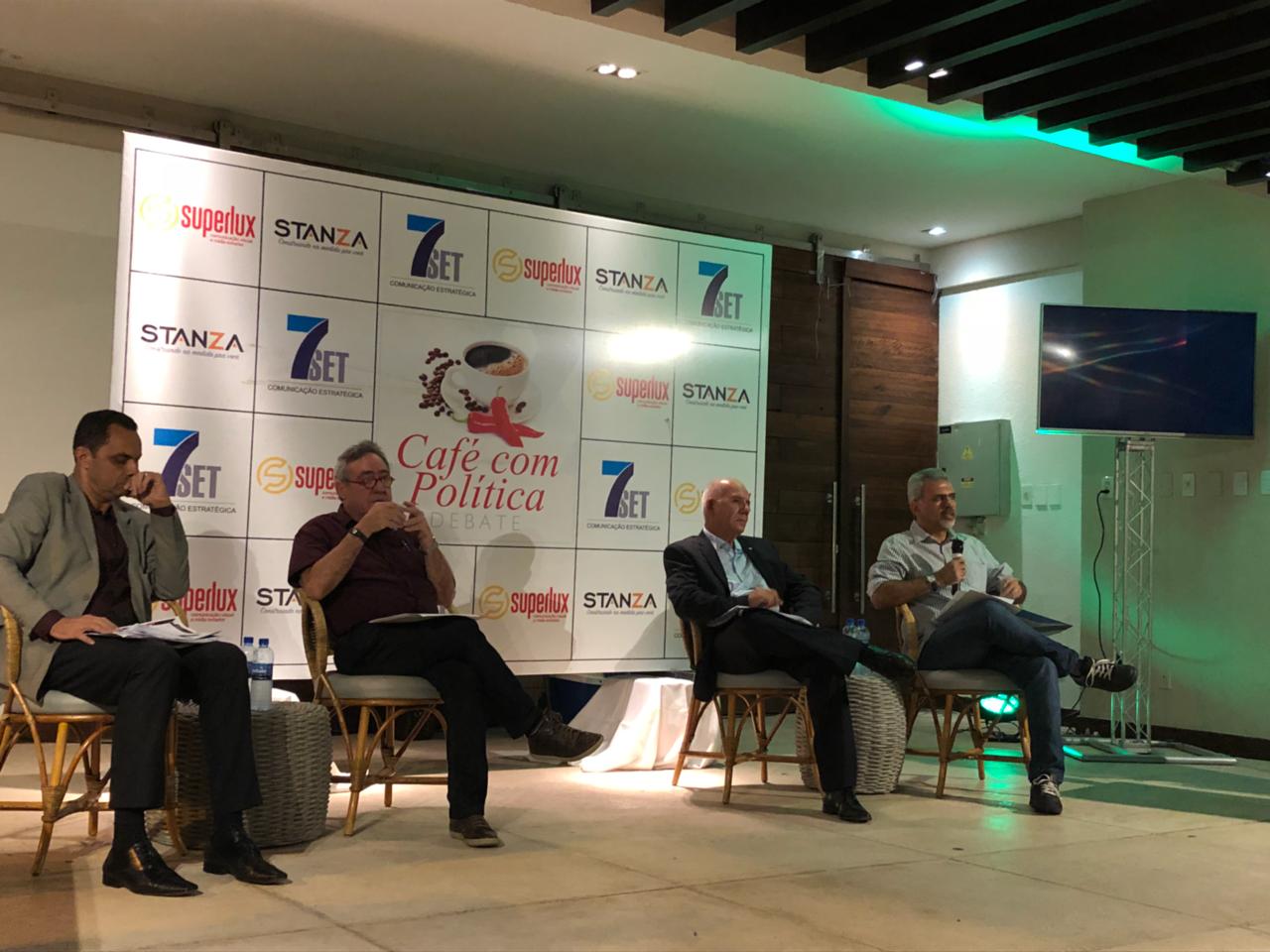 Superintendente da SMTT participa de debate sobre mobilidade urbana - SMTT Aracaju